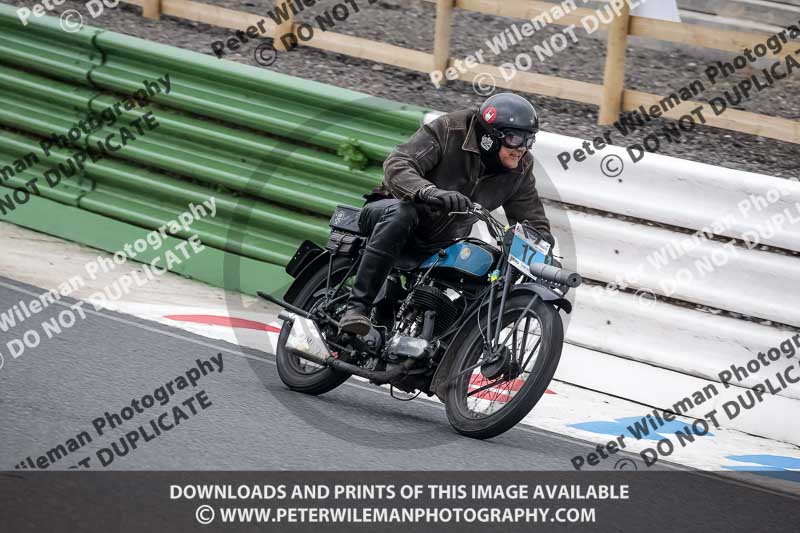 Vintage motorcycle club;eventdigitalimages;mallory park;mallory park trackday photographs;no limits trackdays;peter wileman photography;trackday digital images;trackday photos;vmcc festival 1000 bikes photographs